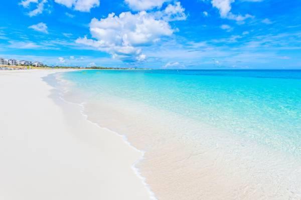 Alexander'S Apartments Providenciales Esterno foto