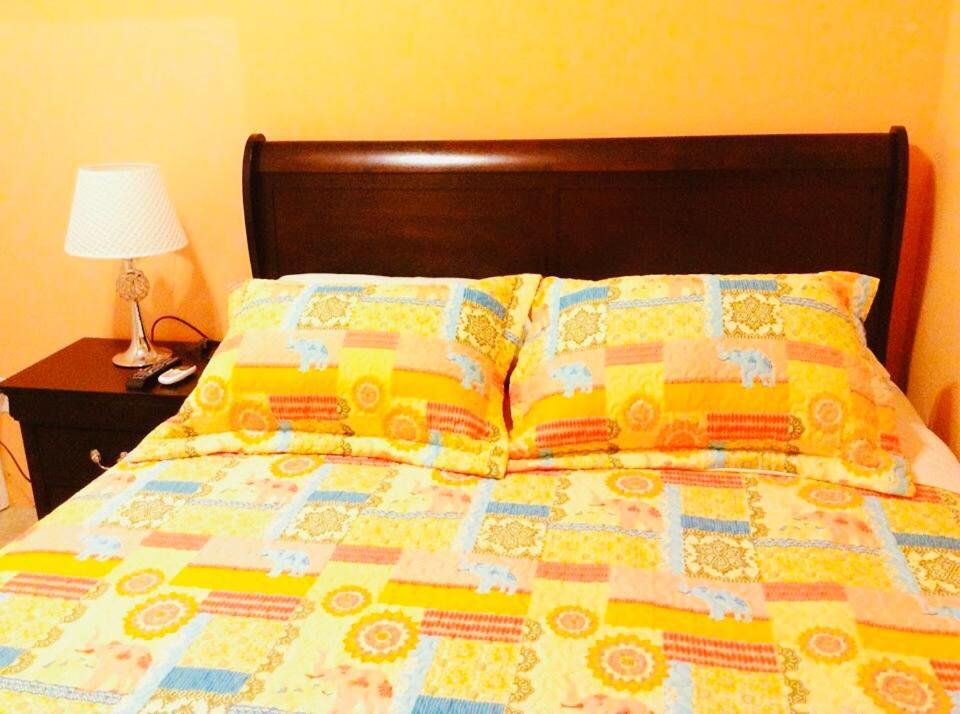 Alexander'S Apartments Providenciales Esterno foto